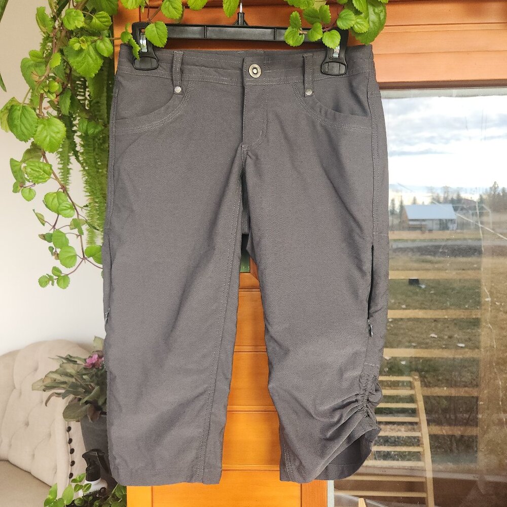 KÜHL Women’s Gray Performance Hiking Capri Pants | Adjustable Ruched Hem Lite